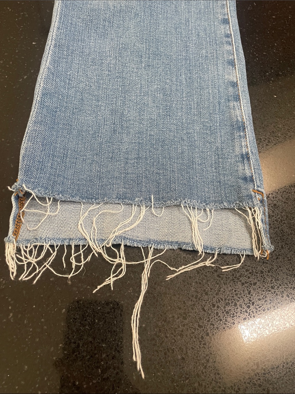 Frame Denim Light Blue Cropped Raw-Hem Jeans - Picture 8 of 11